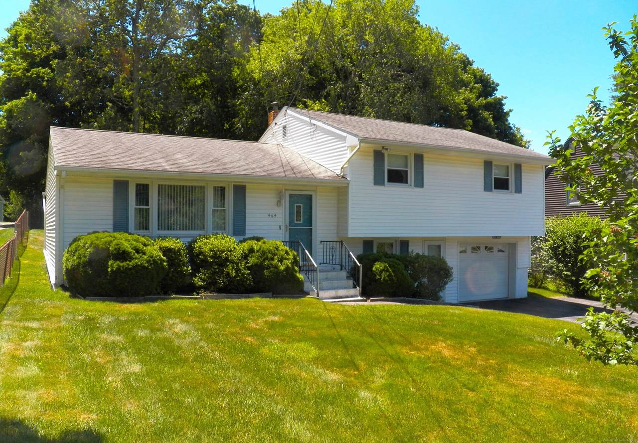 464 French Street - Photo 1