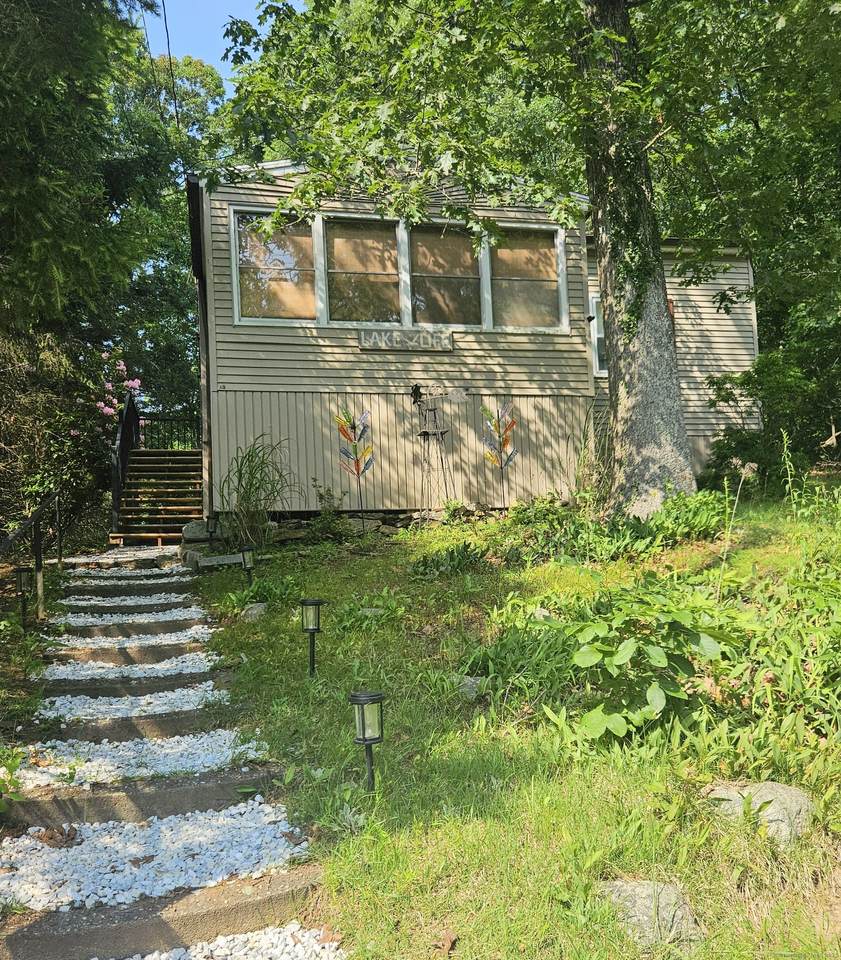 15 Ledge Road - Photo 1