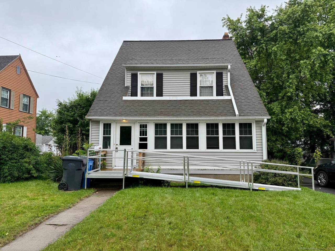 11 Nepaug Street - Photo 1