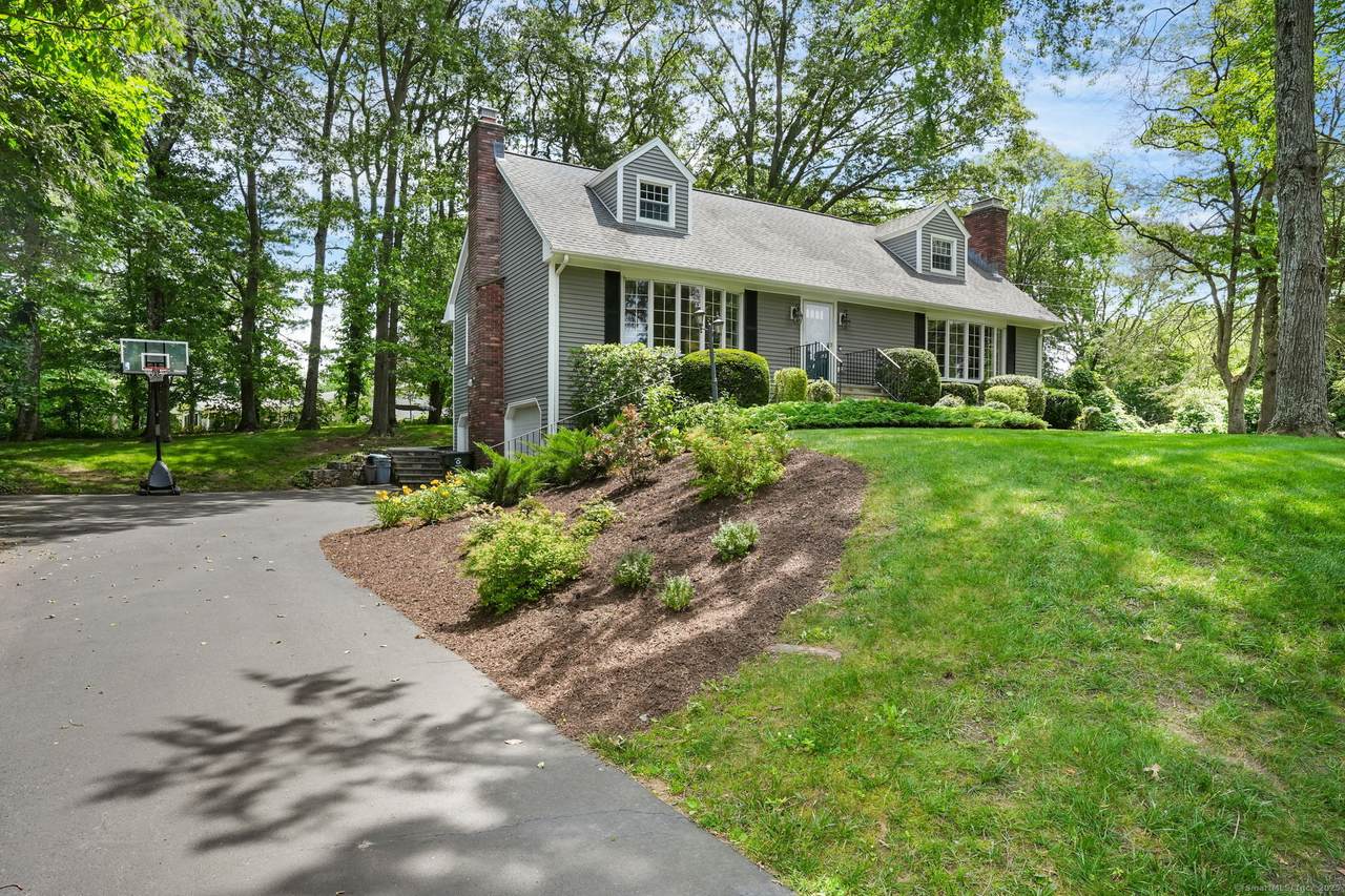 29 Saybrook Road - Photo 1