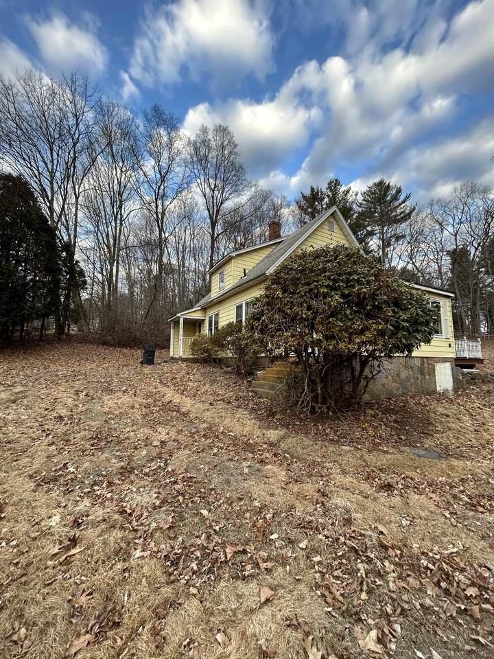 1639 River Road - Photo 1