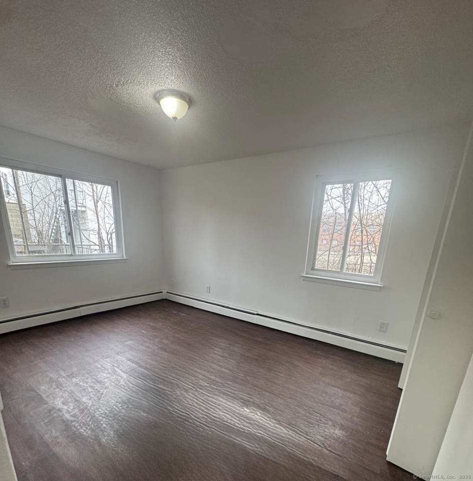 129 Black Rock Avenue - Photo 1