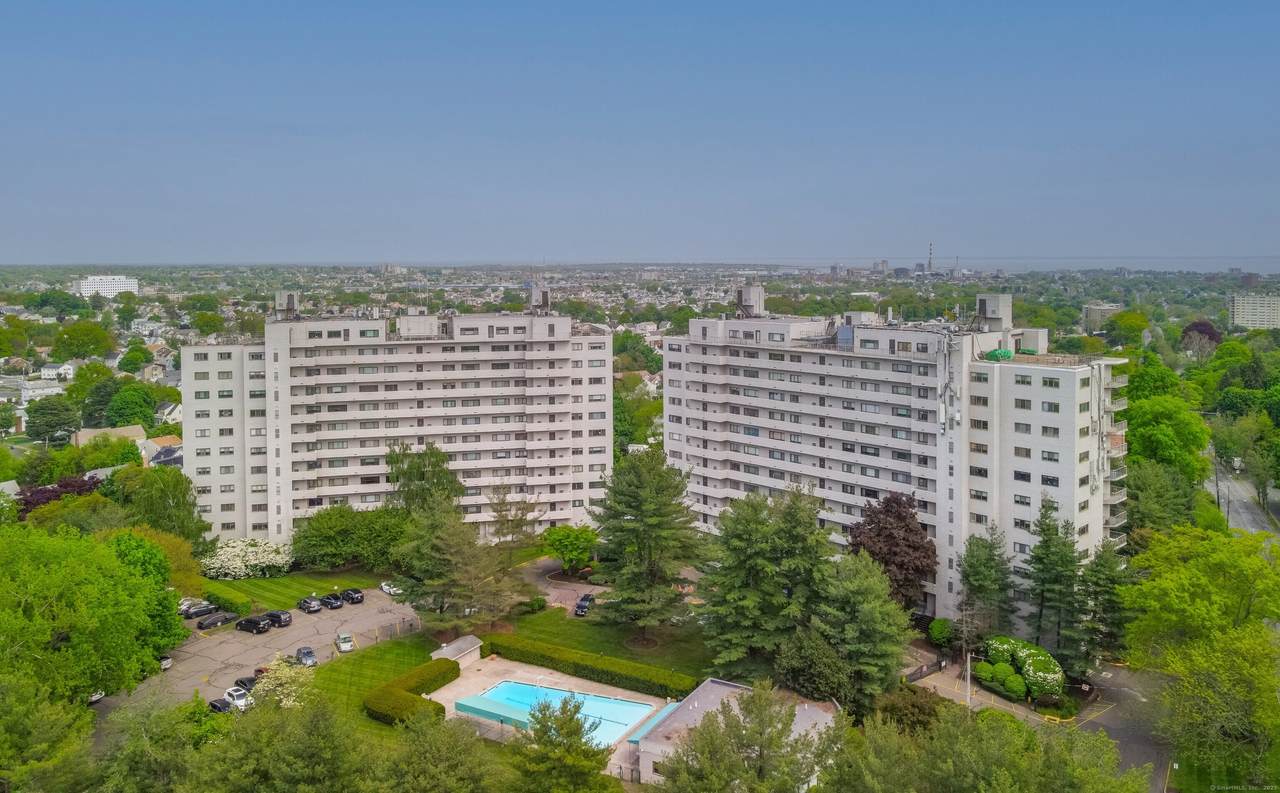 3200 Park Avenue - Photo 1