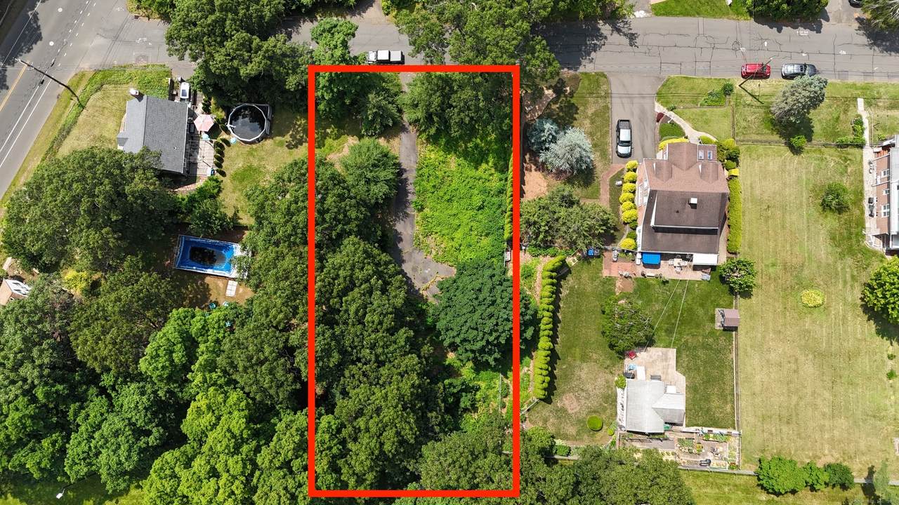 19 Maplehurst Avenue - Photo 1