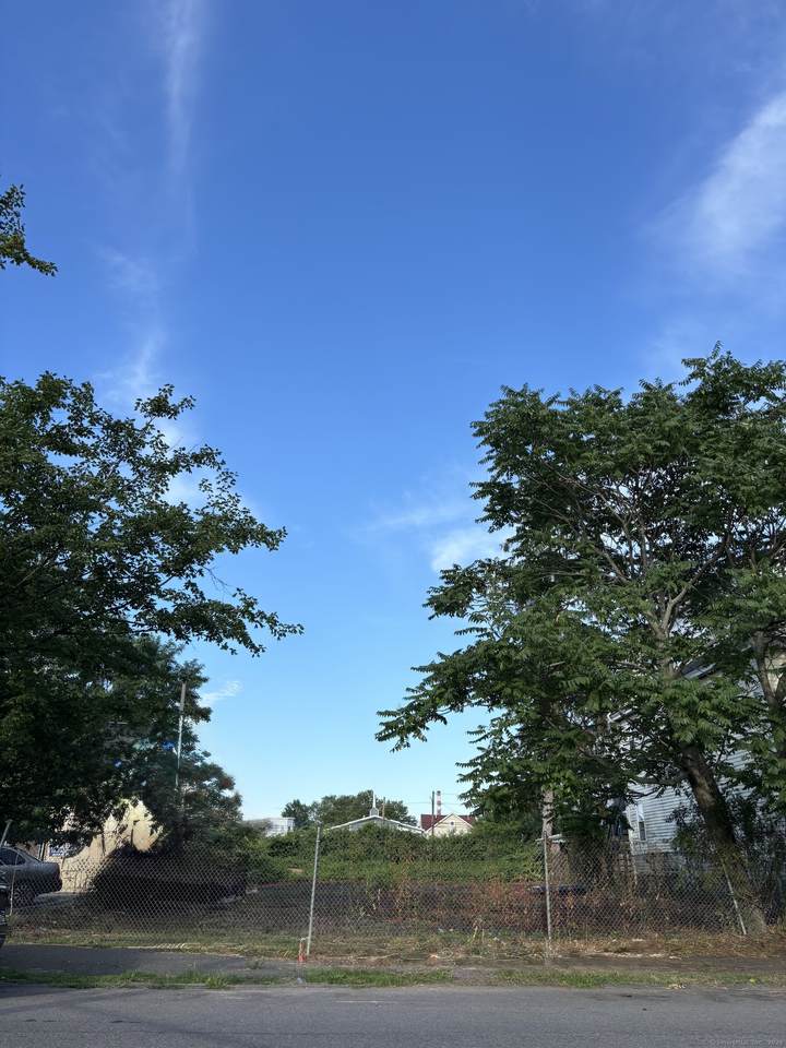 150 Clinton Avenue - Photo 1