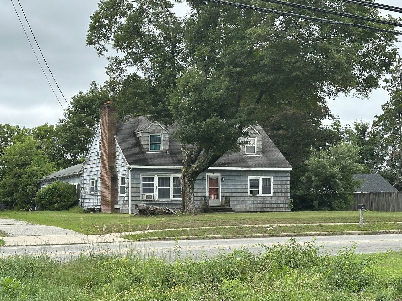 745 Norwich Road - Photo 1