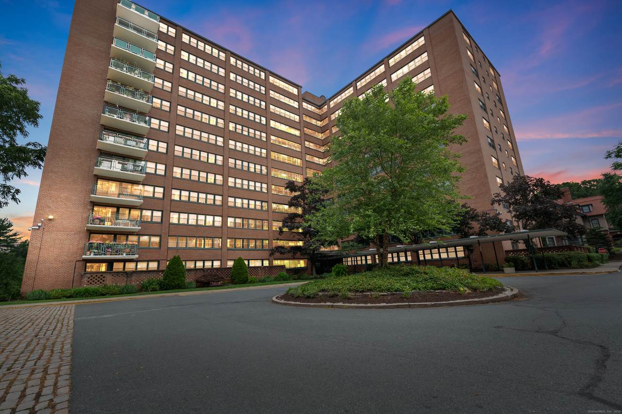 31 Woodland Street - Photo 1