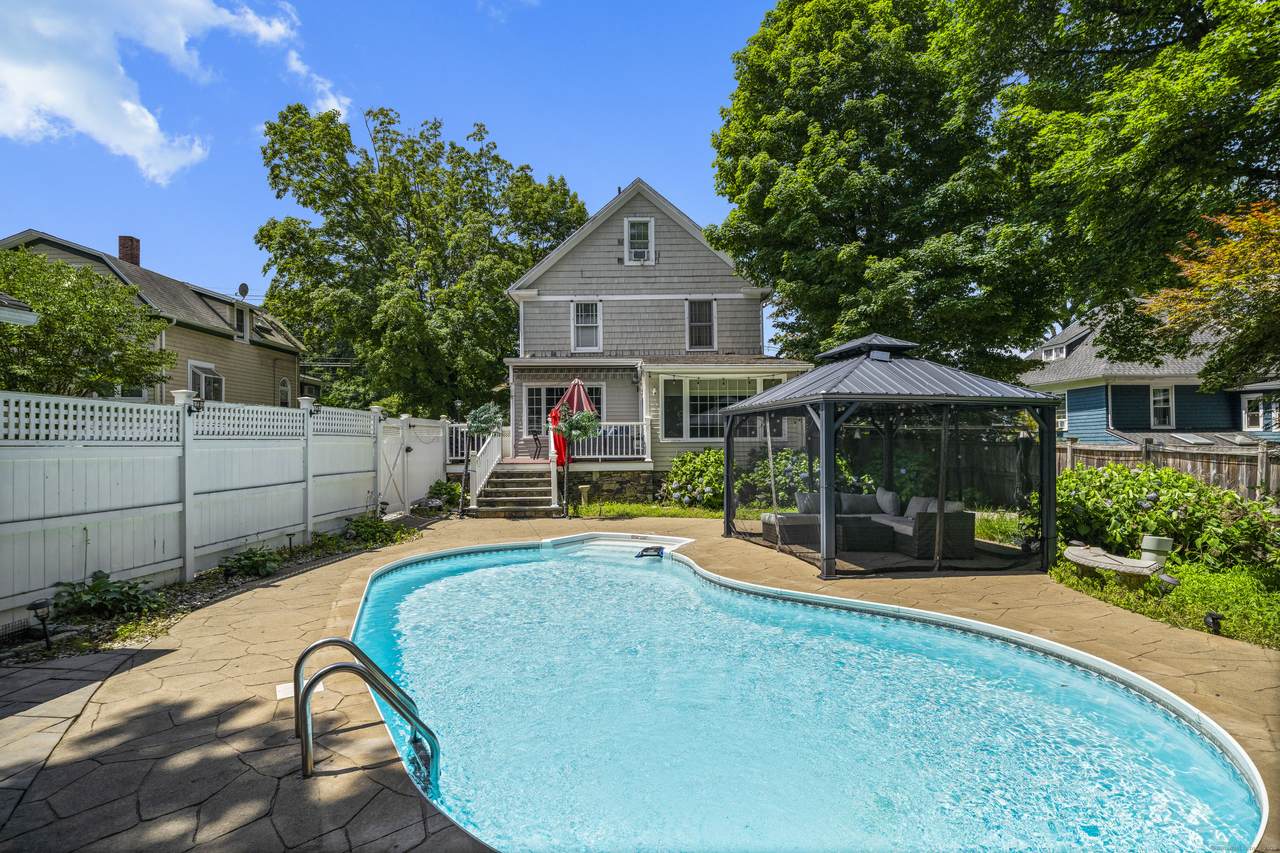 38 Wooster Heights - Photo 1