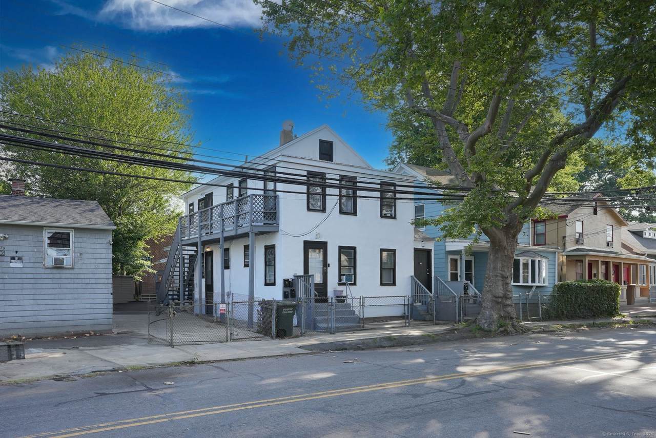 33-35 Granfield Avenue - Photo 1