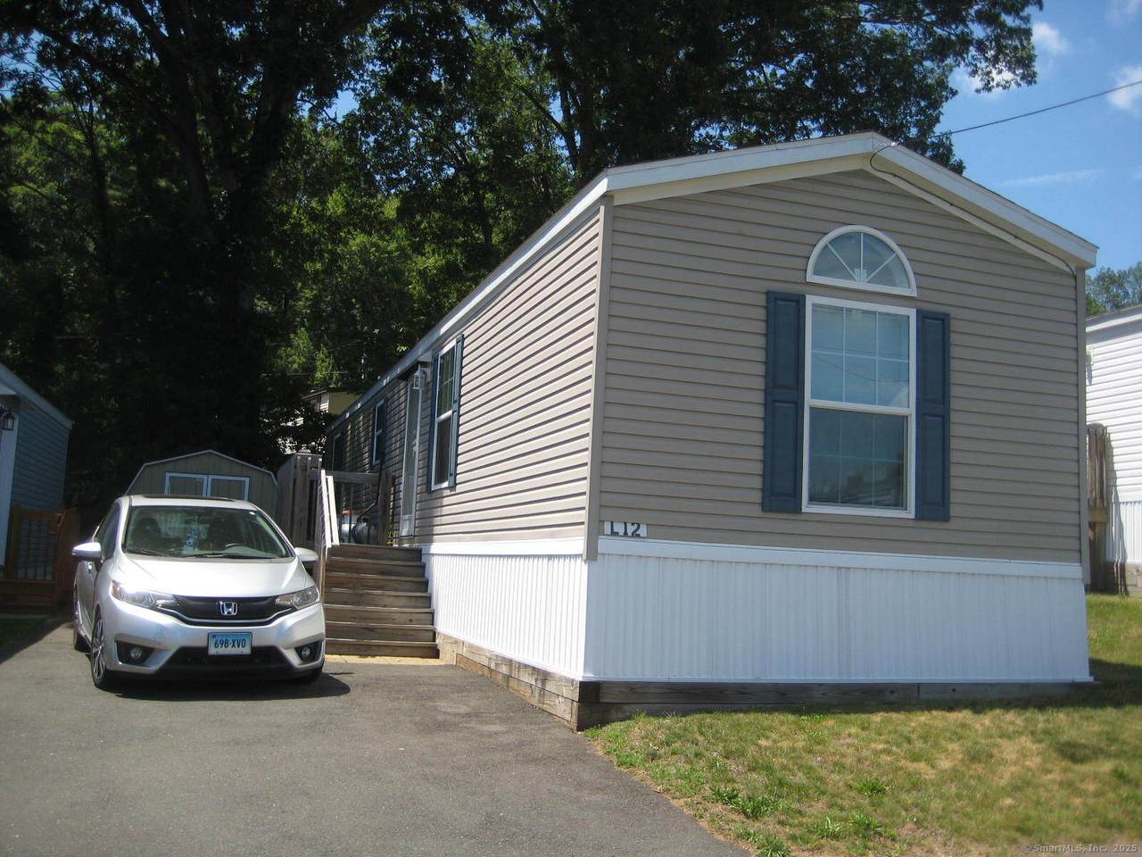 325 Kelly Road - Photo 1