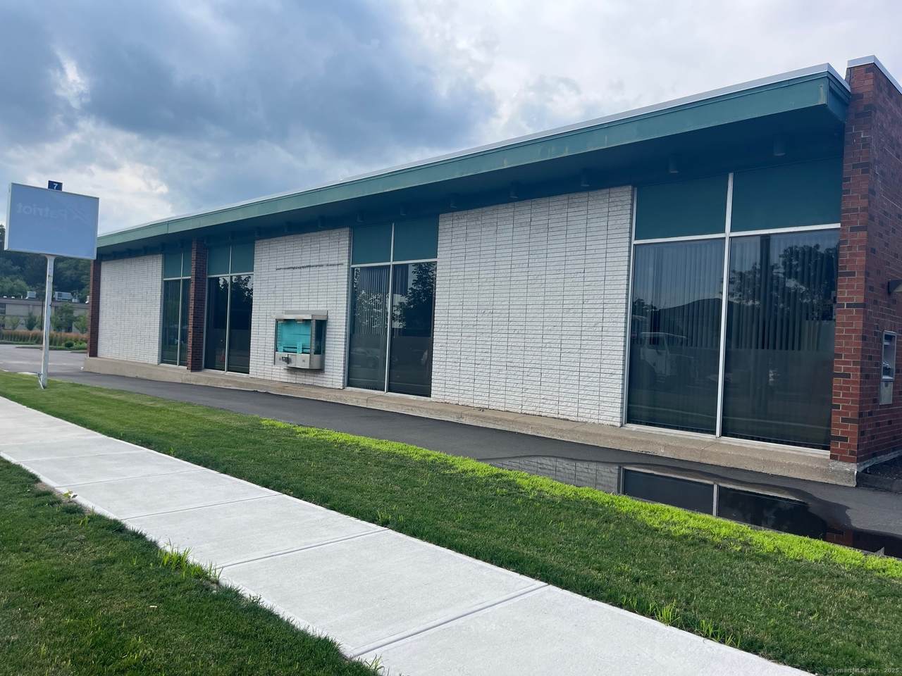 33 Old Tavern Road - Photo 1