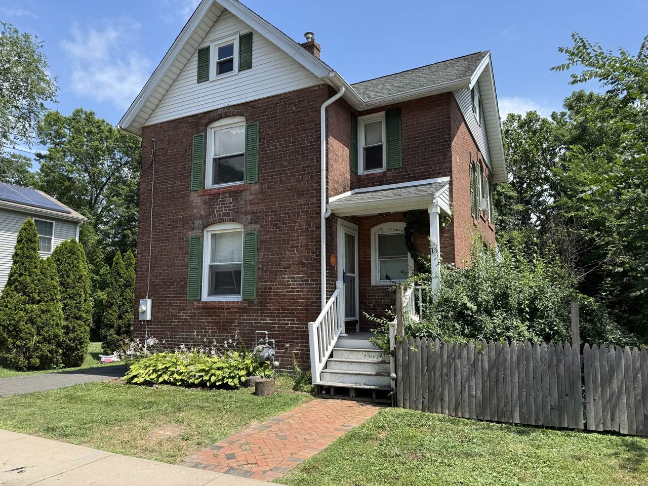 16 Brown Avenue - Photo 1