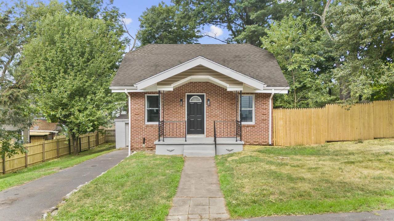 72 Hobson Avenue - Photo 1