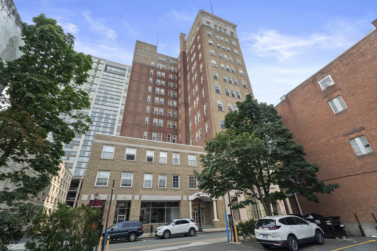 124 Court Street - Photo 1