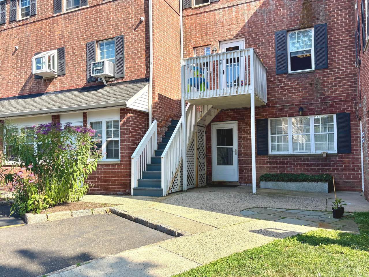 1856 Summer Street - Photo 1