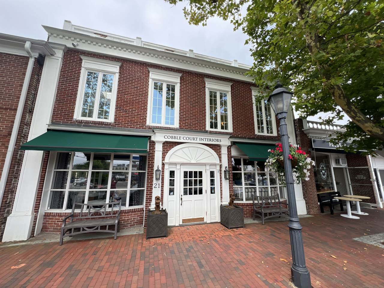 21 South Avenue - Photo 1