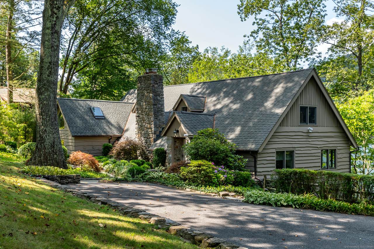 25 Echo Drive - Photo 1