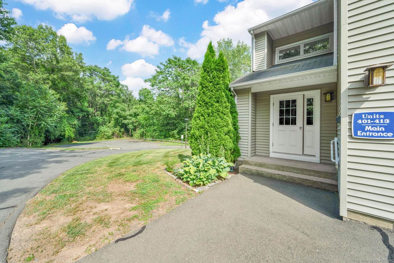 409 Carlton Lane - Photo 1