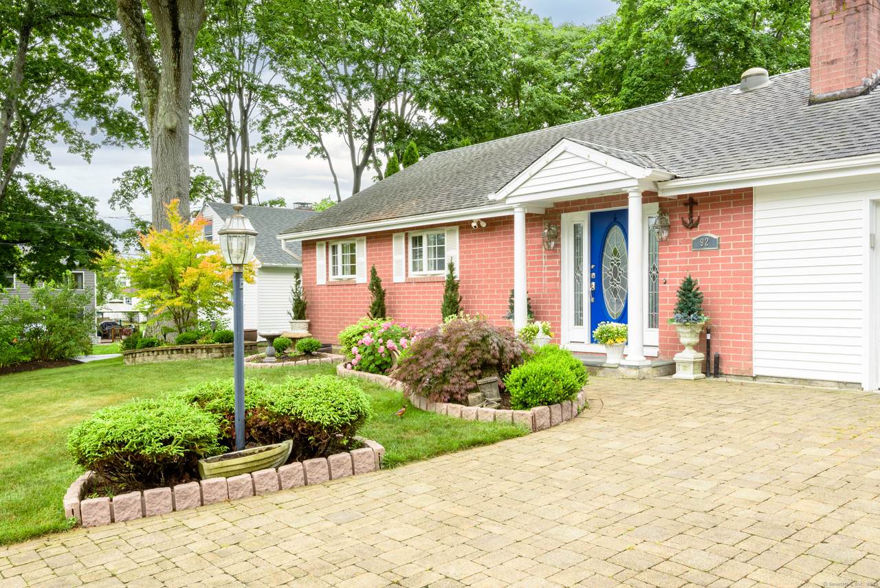 92 Grove Beach Road - Photo 1