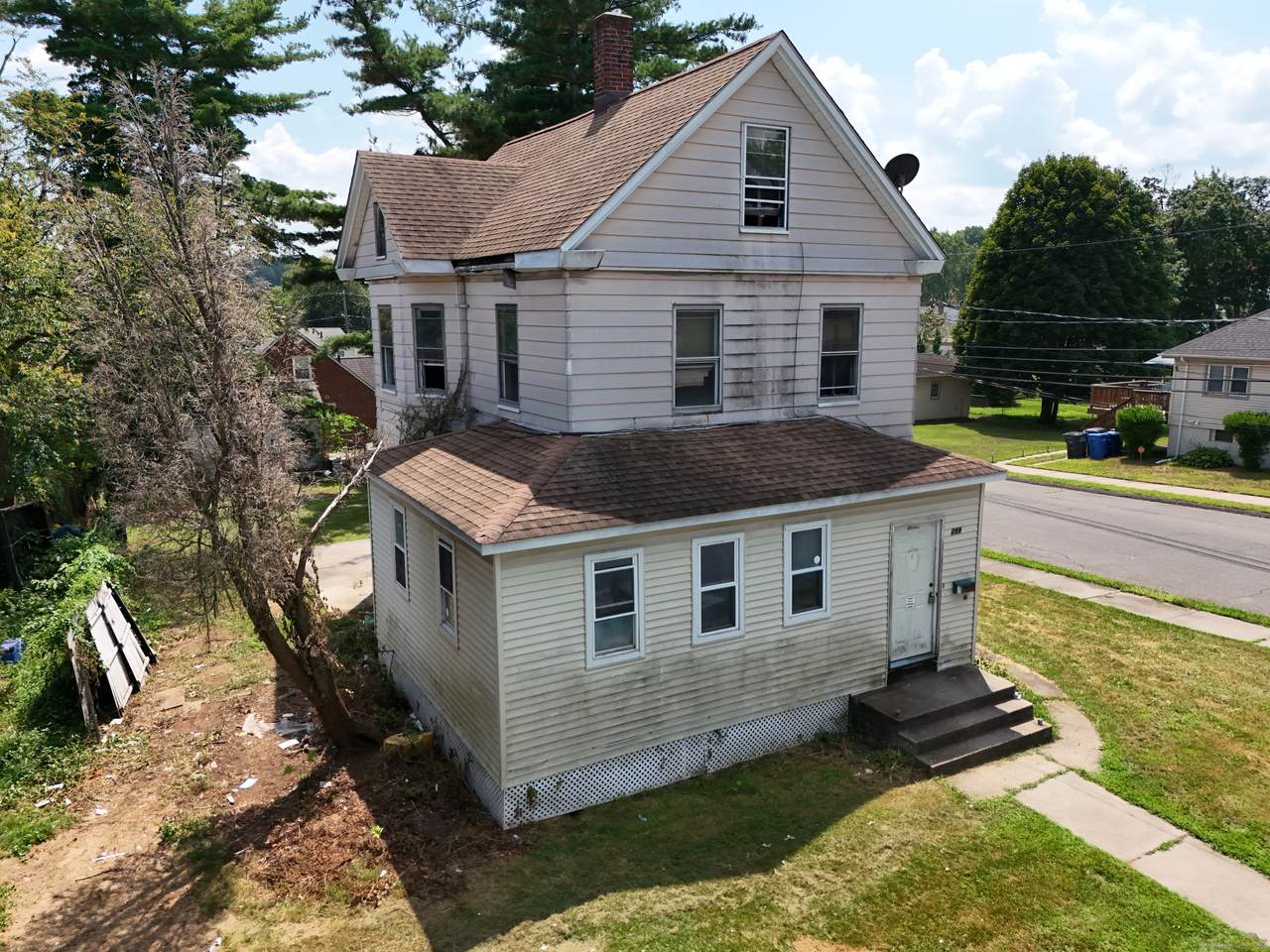 299 Linnmoore Street - Photo 1