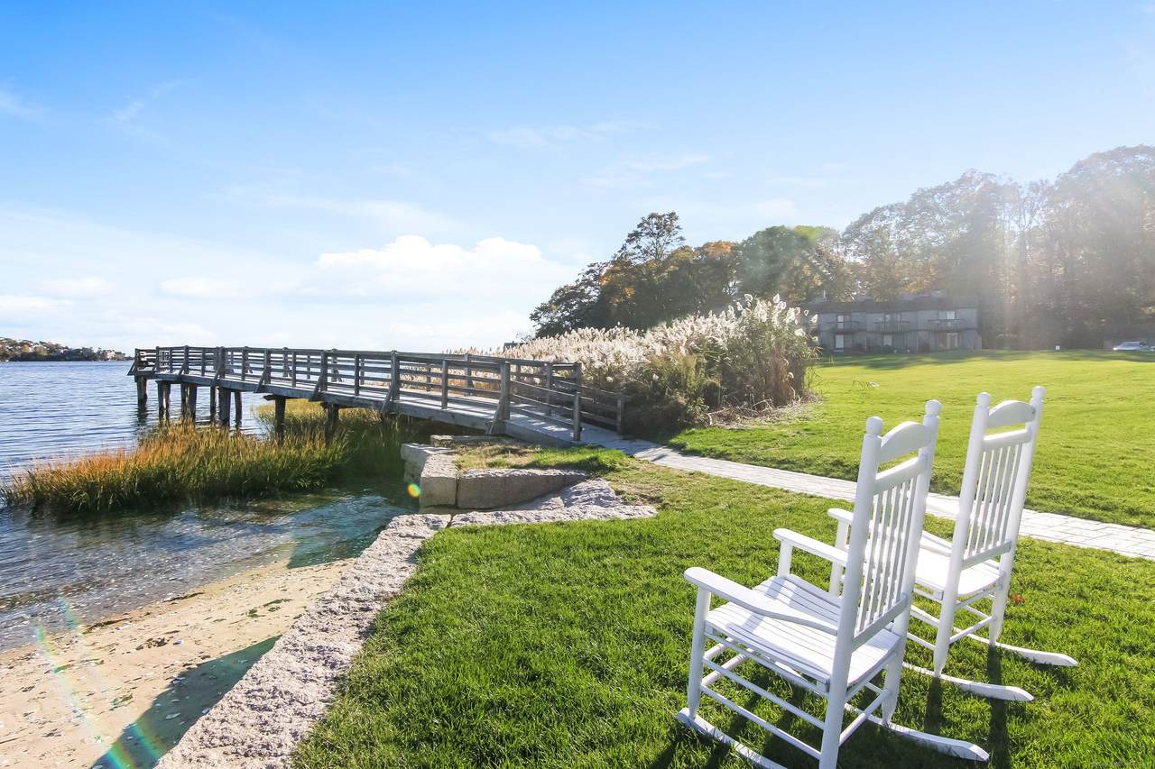 11 Harbour Village - Photo 1