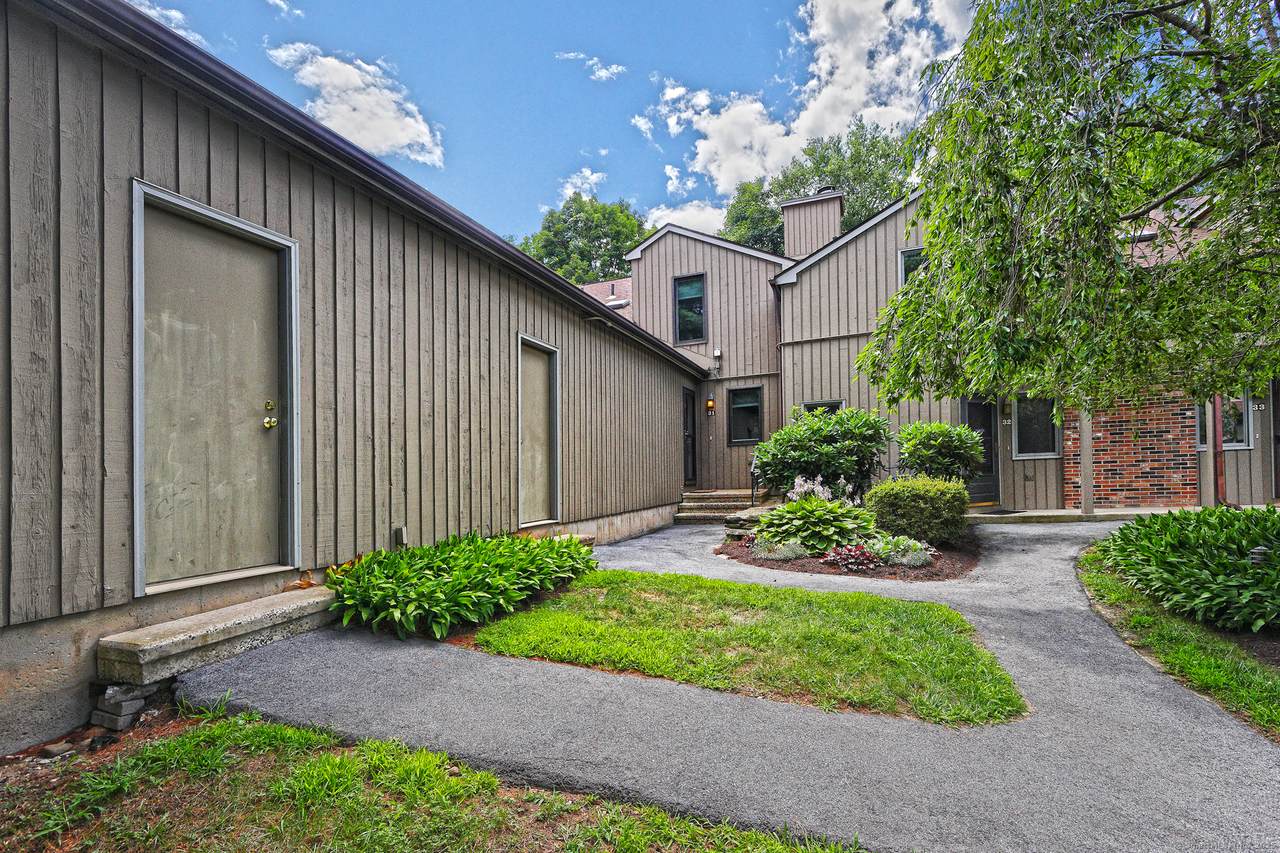31 Far View Commons - Photo 1