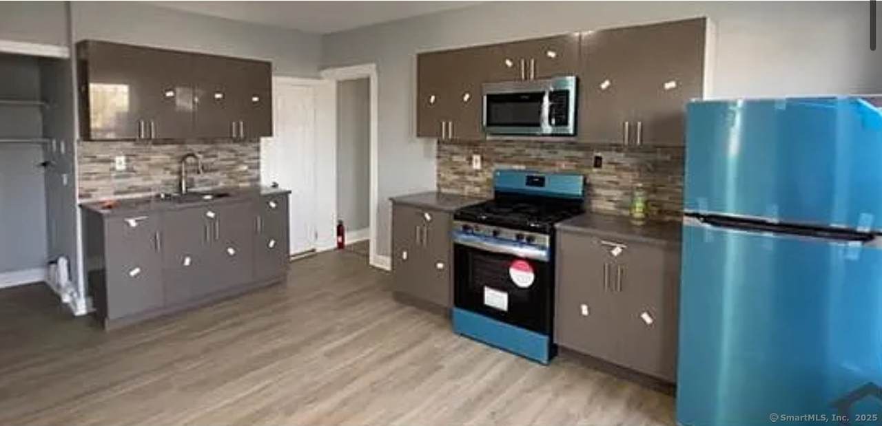 109 Caroline Street - Photo 1