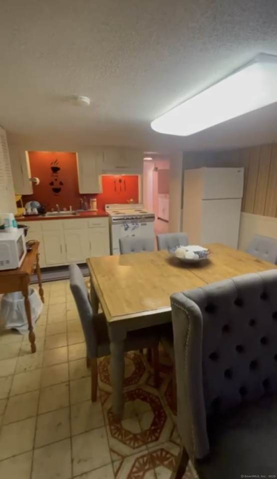 61 Shepard Avenue - Photo 1