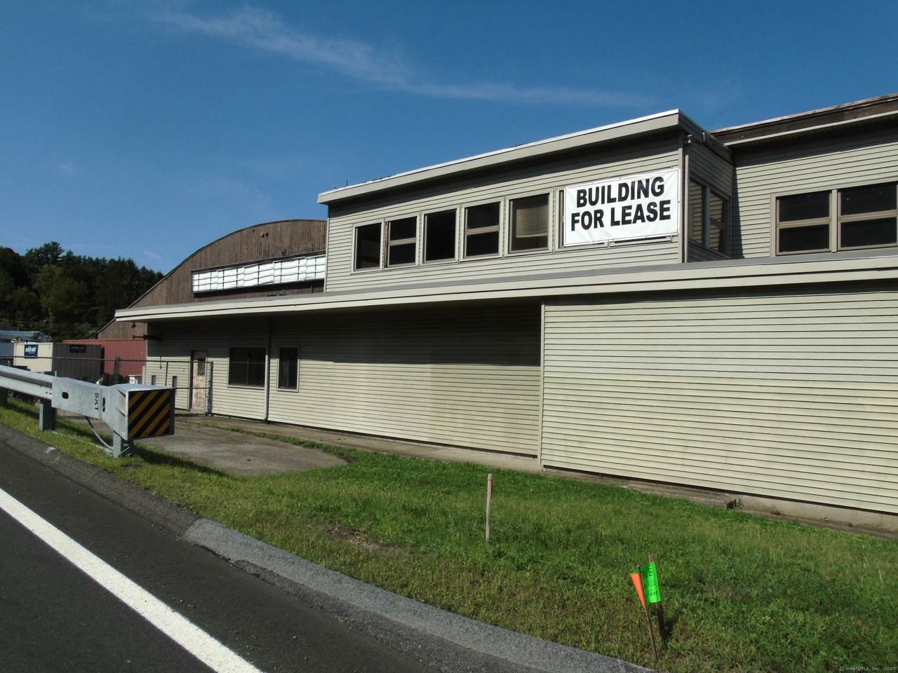 1545 Monroe Turnpike - Photo 1