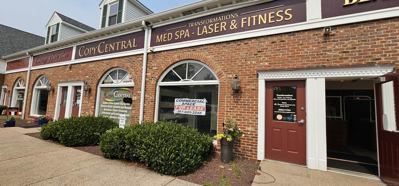 700 Poquonock Avenue - Photo 1