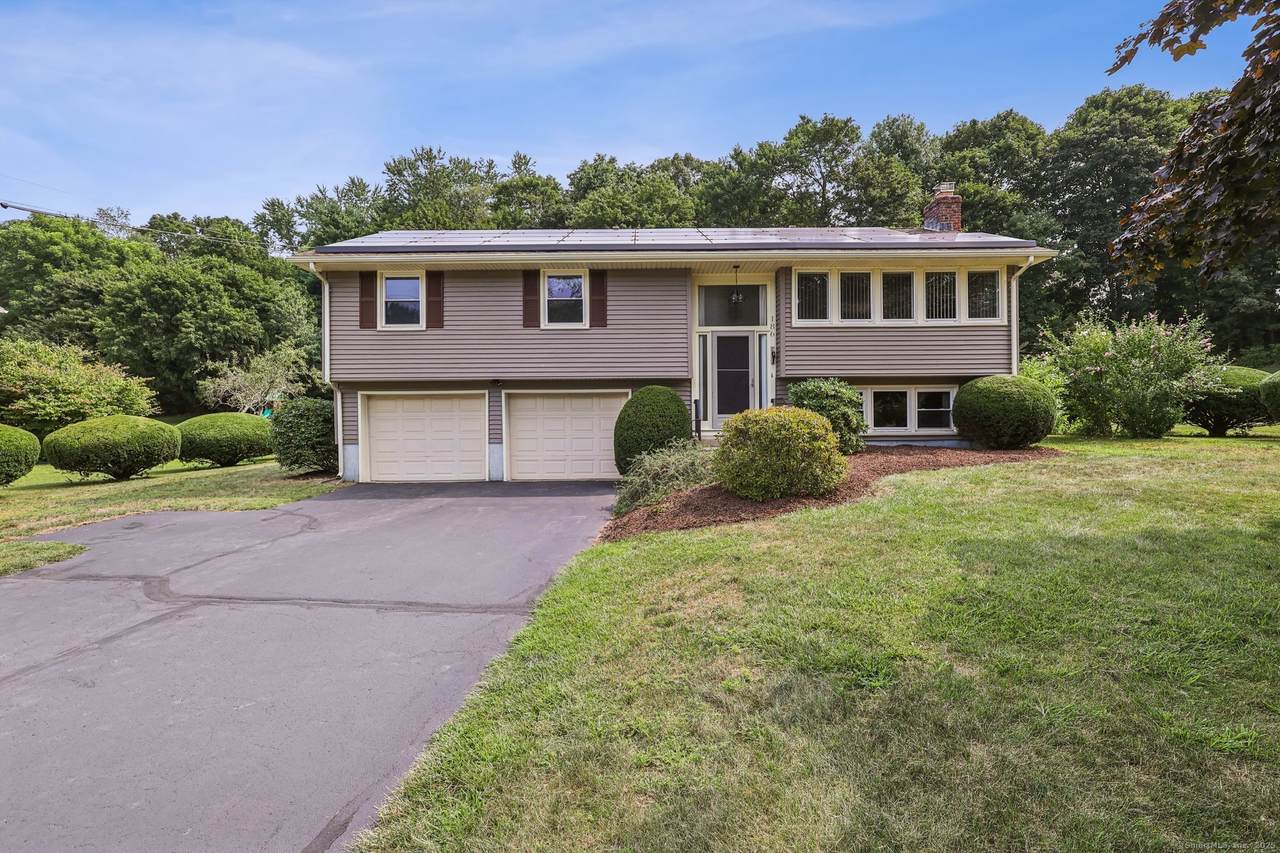 186 Center Road - Photo 1