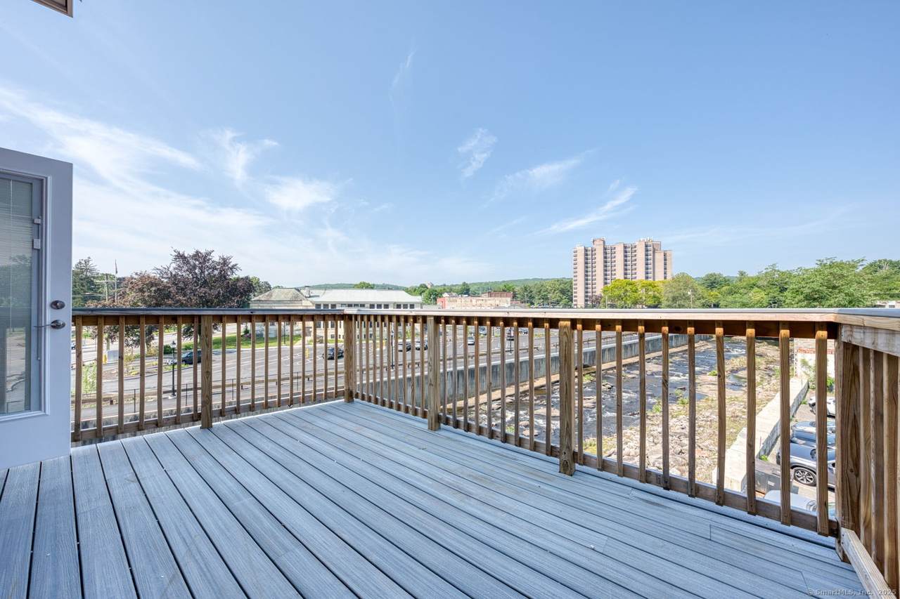 11 Main Street - Photo 1