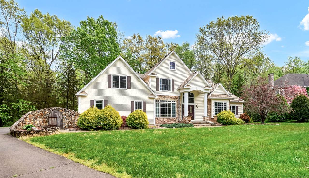 244 Watch Hill Road - Photo 1