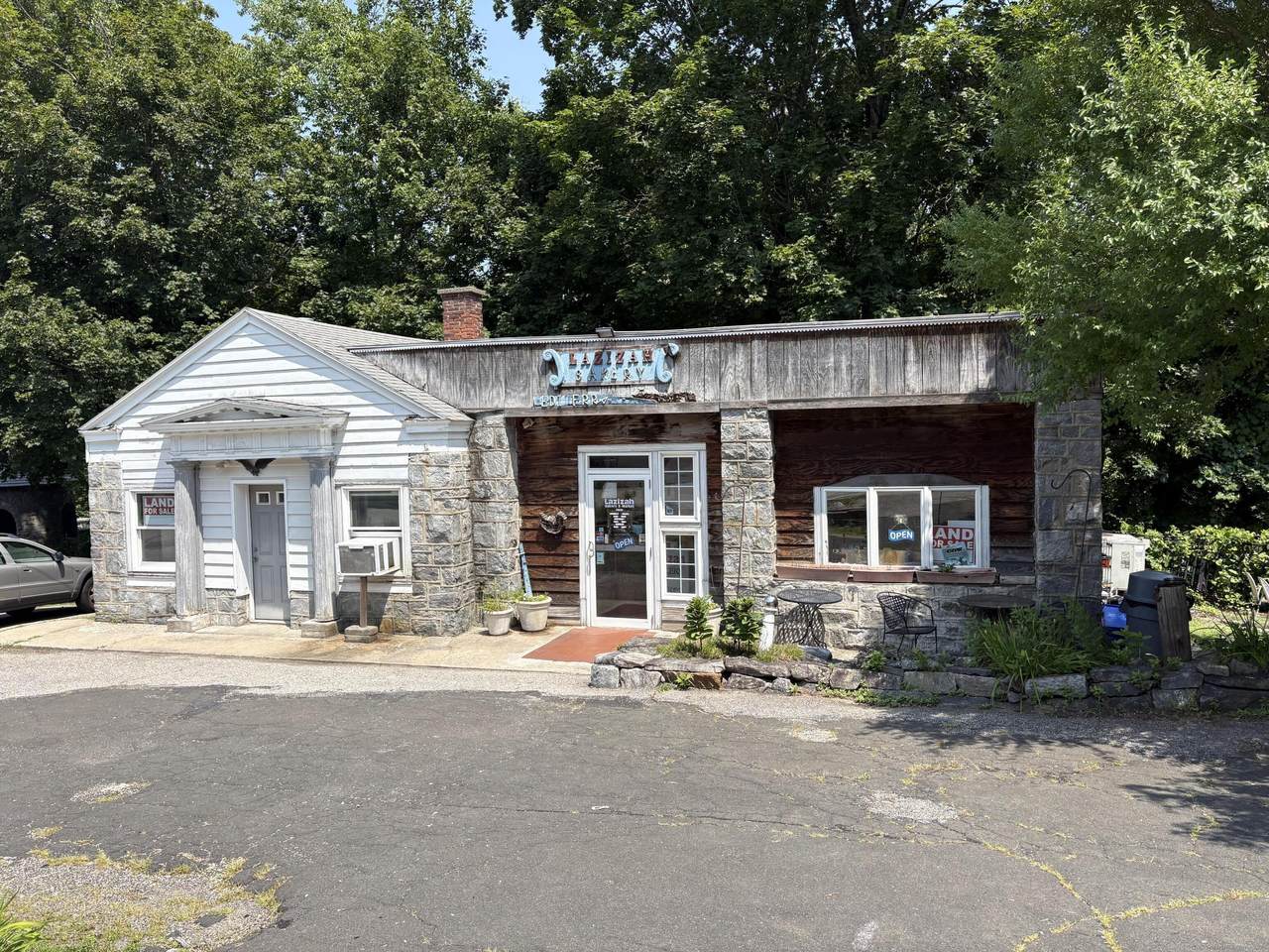 125 Yantic Road - Photo 1
