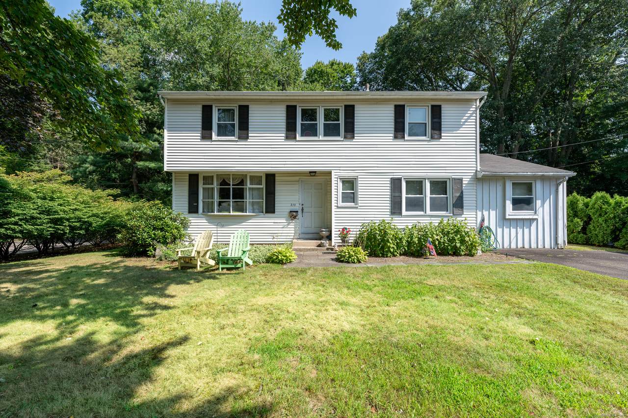 215 Idlewood Drive - Photo 1