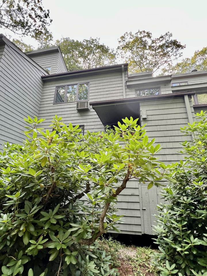 389 Trailsend Drive - Photo 1