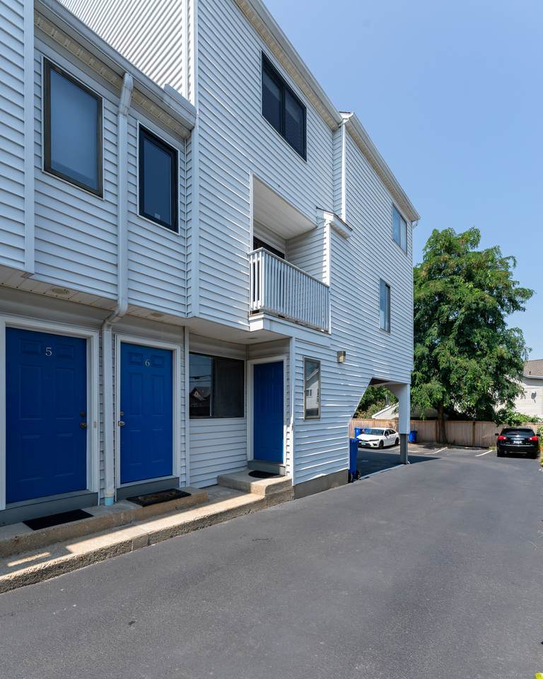 16 Arch Street - Photo 1