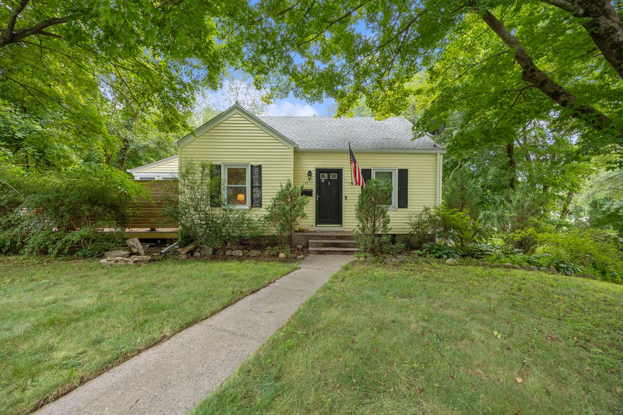 471 Spring Street - Photo 1