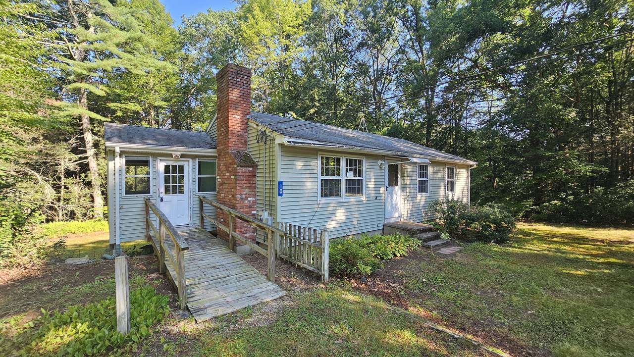 10 Laurel Lane - Photo 1