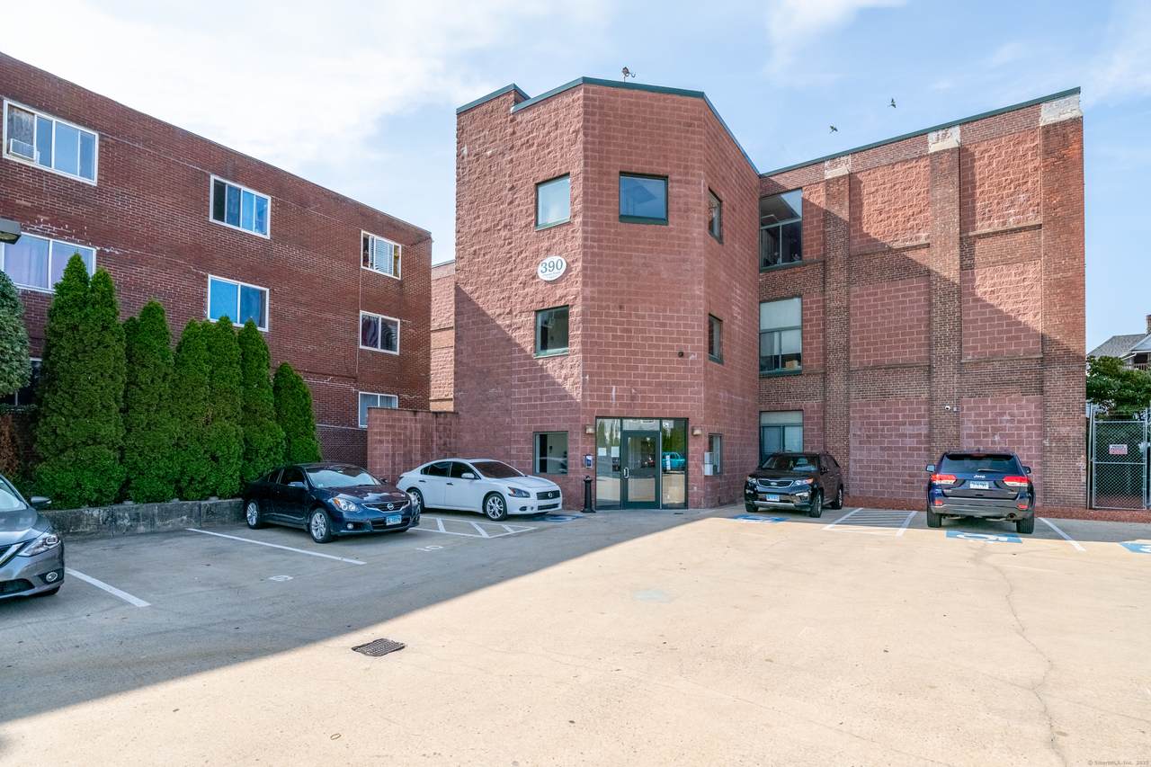 390 Charles Street - Photo 1