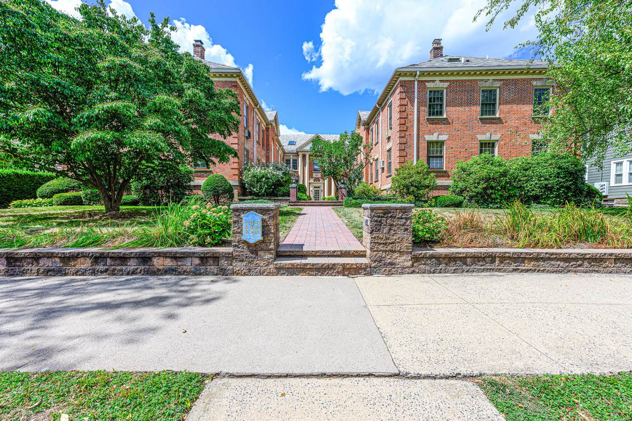 148 Everit Street - Photo 1