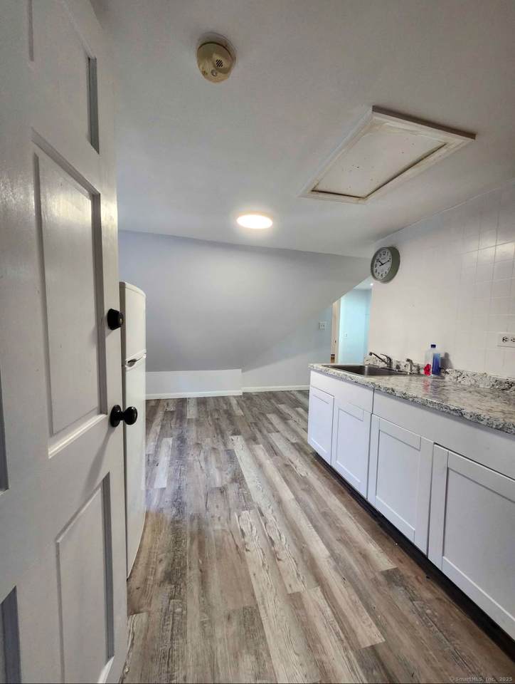 101 Goddard Avenue - Photo 1