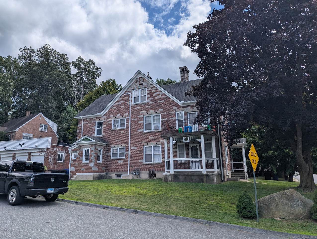 89 Hillside Avenue - Photo 1