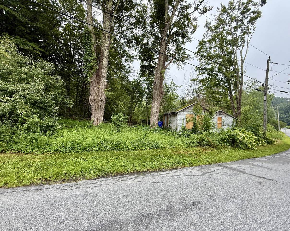 27 Old Turnpike Road - Photo 1