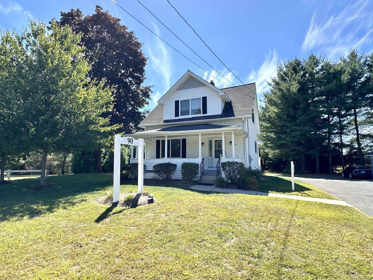 90 Main Street - Photo 1
