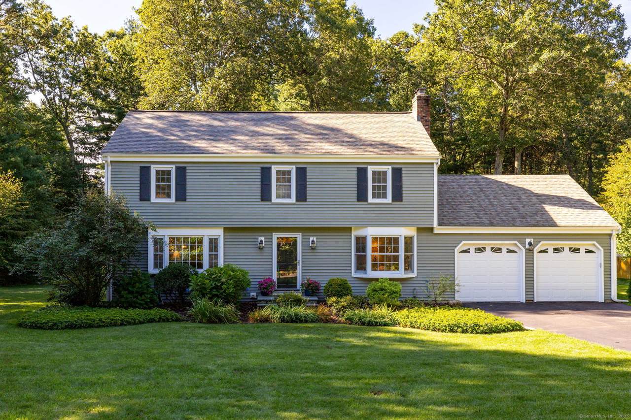 33 Whitman Drive - Photo 1