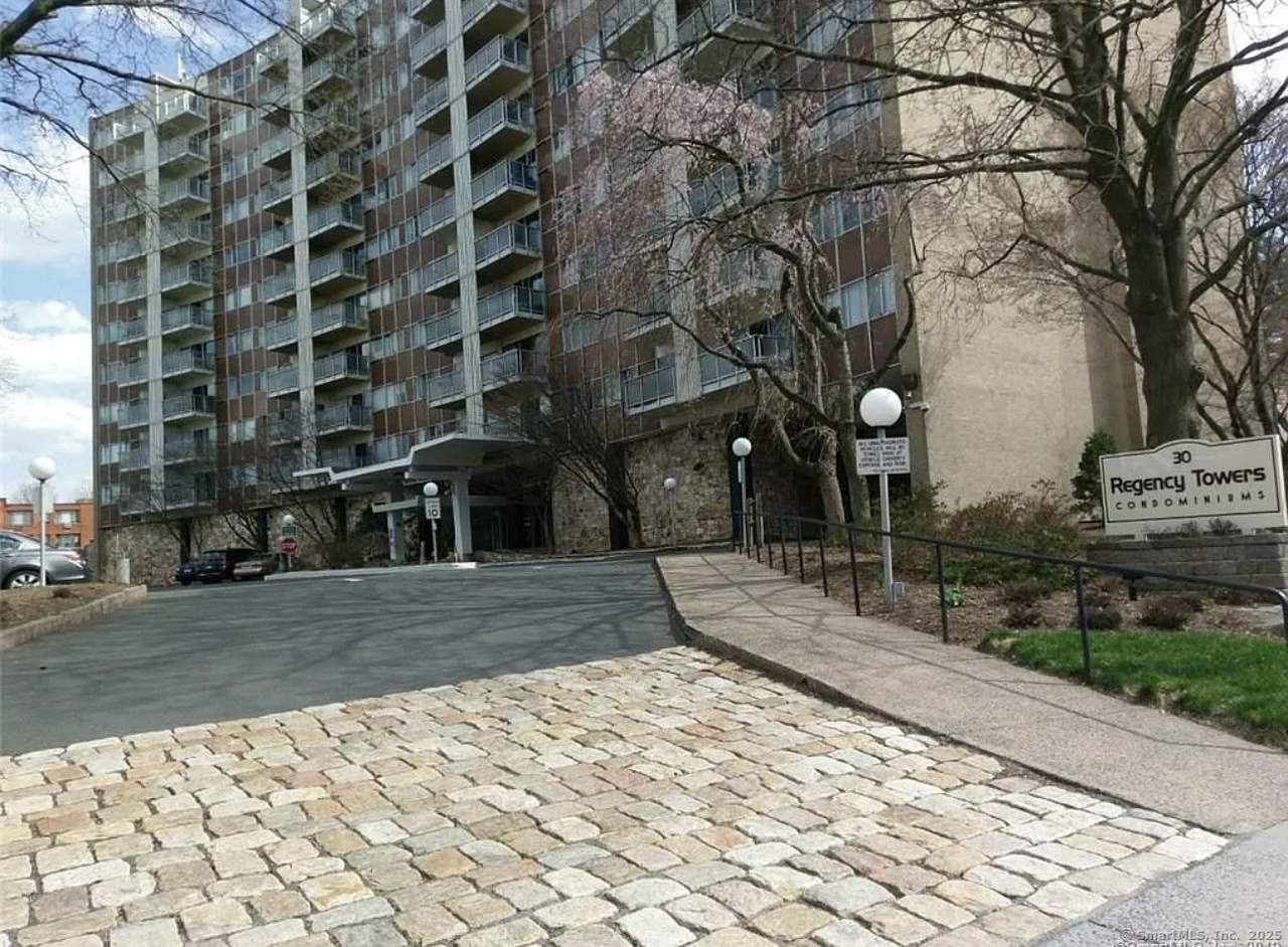 30 Woodland Street - Photo 1