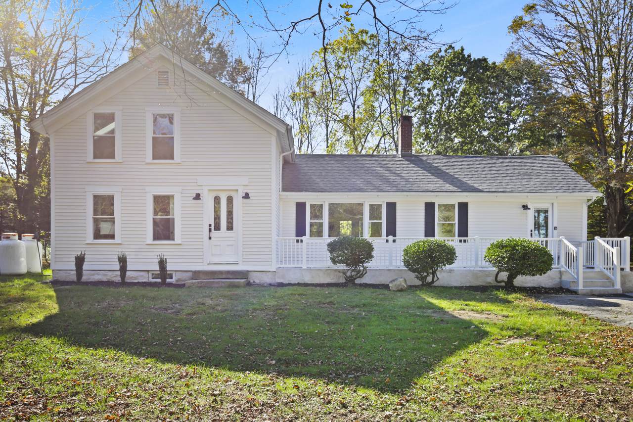 4 Damato Drive - Photo 1