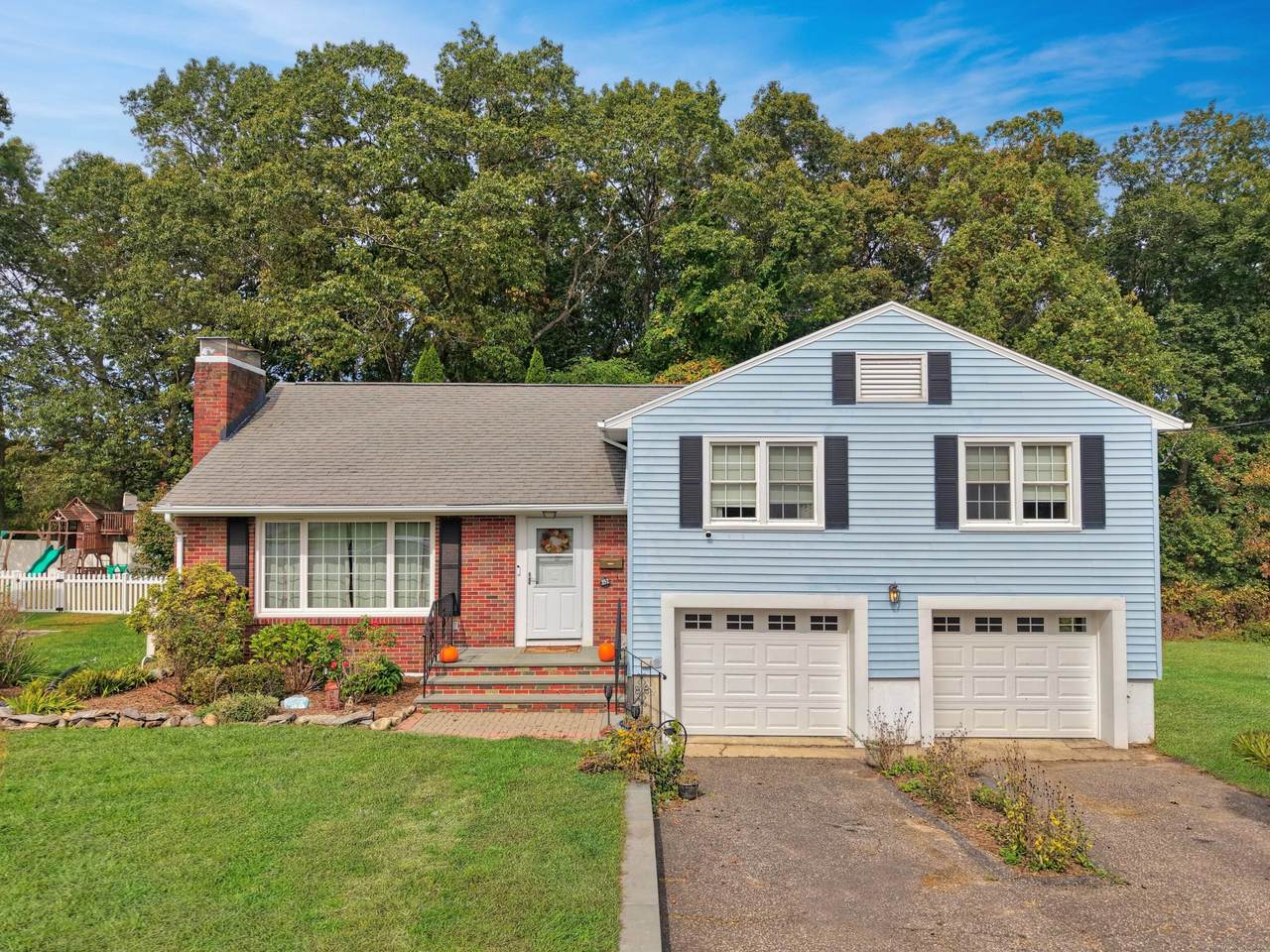 352 Highland Drive - Photo 1