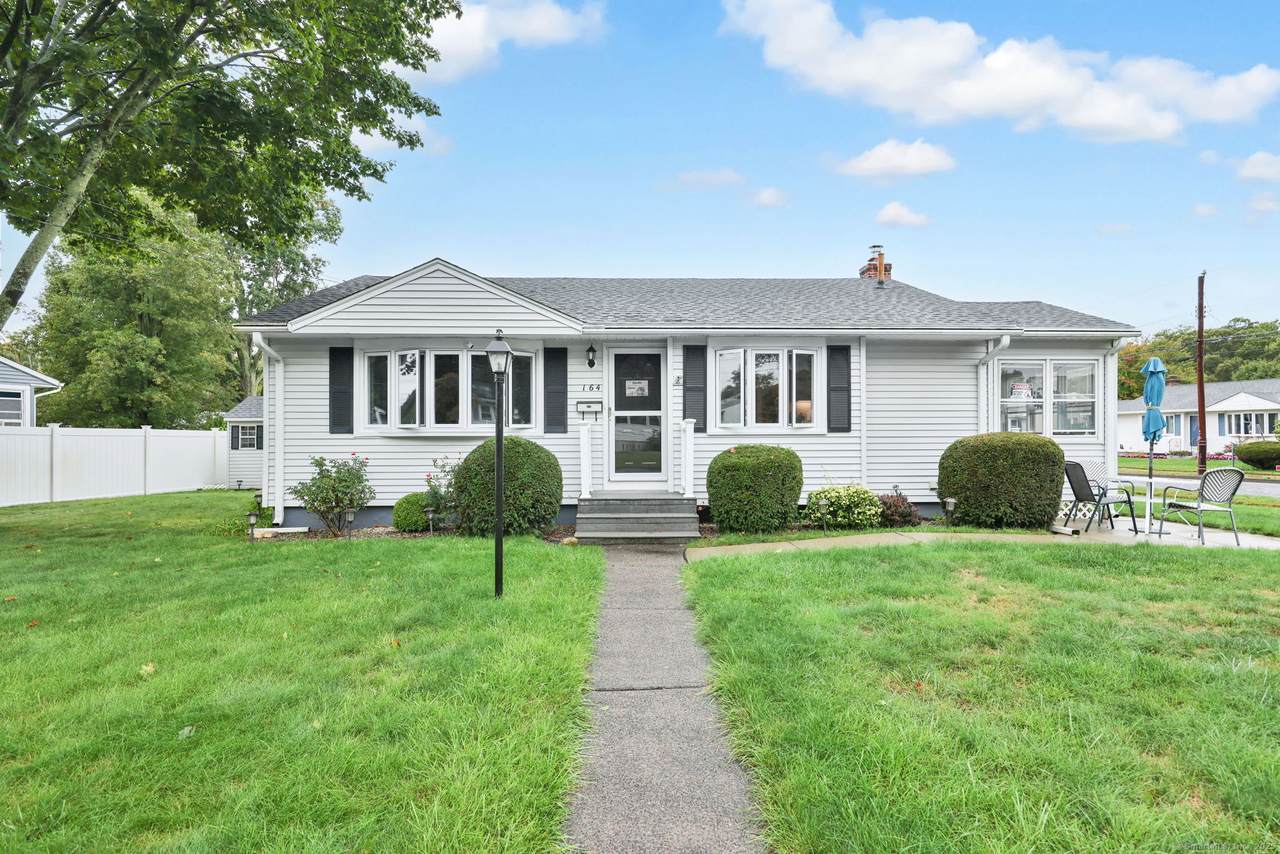 164 Roxbury Road - Photo 1